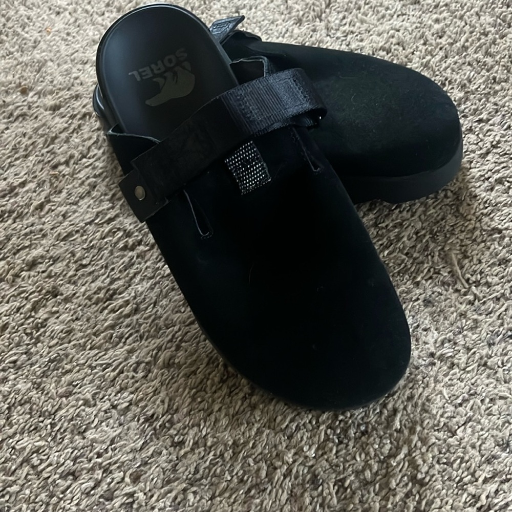 Sorel black clog